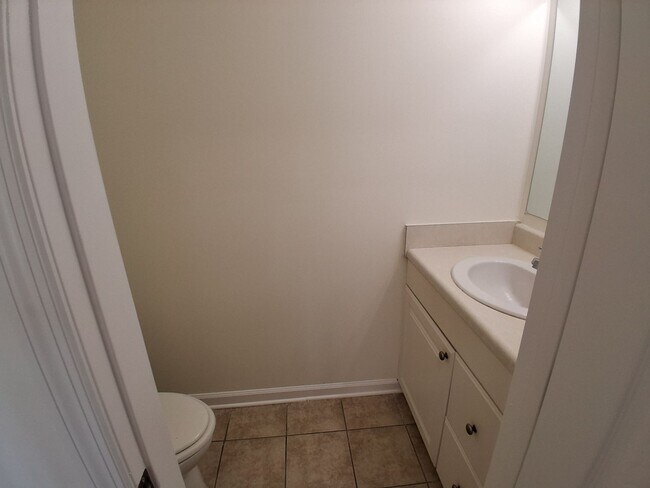 Foto del edificio - 3BD/2.5 BA Townhome
