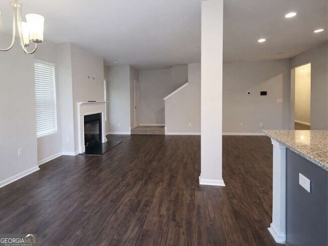 Foto del edificio - 1735 Labonte Pkwy