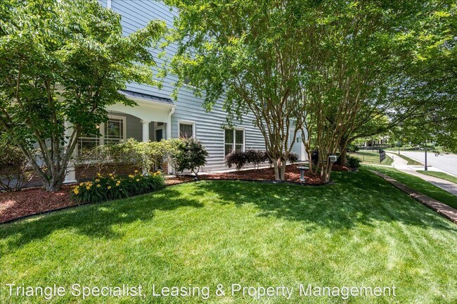 Foto del edificio - 4 br, 2.5 bath House - 1600 Legendary Lane