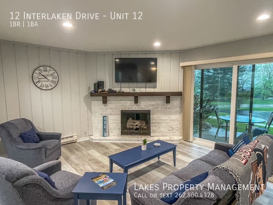 Foto principal - Lake Views! 1BR|1BA Rental