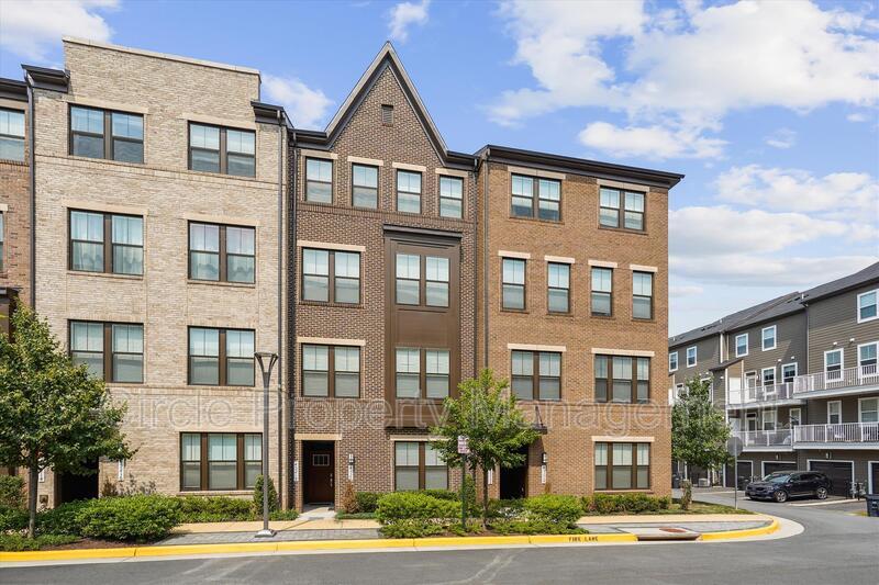 45224 Lettermore Square, Sterling, VA 20166 Condo for Rent in