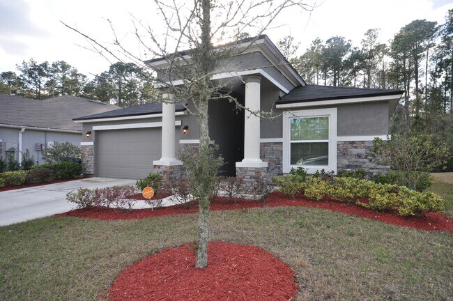 Building Photo - 3 BED / 3 BATH -MOVE IN READY HOME!