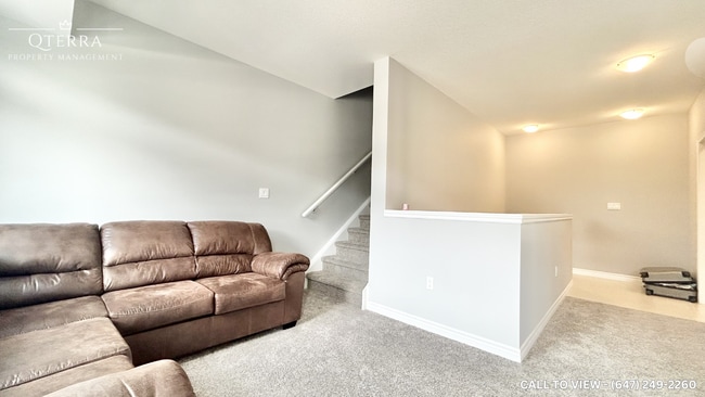 Building Photo - 76 Lomond Ln