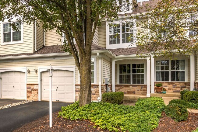 Building Photo - 209 Leeds Ct