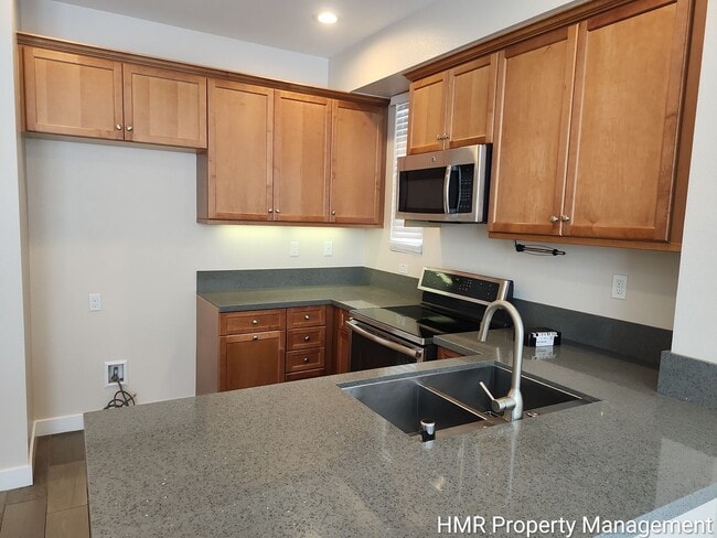 Building Photo - 2 Story Home 3 bedroom 2.5 bath in Glendora