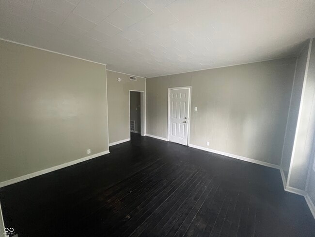 Building Photo - 210 Whitlock Ave