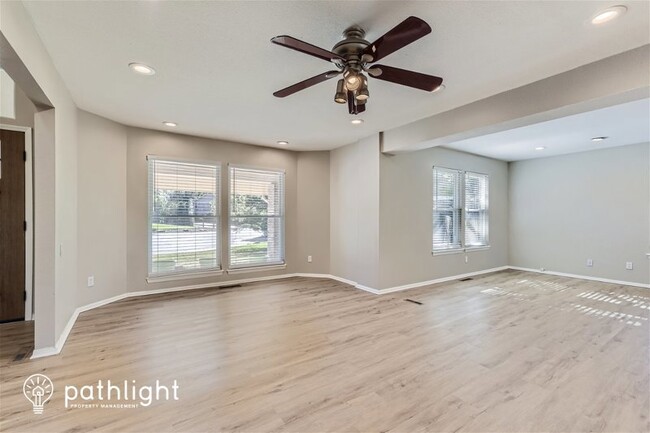 Building Photo - 7412 Pembroke Ct