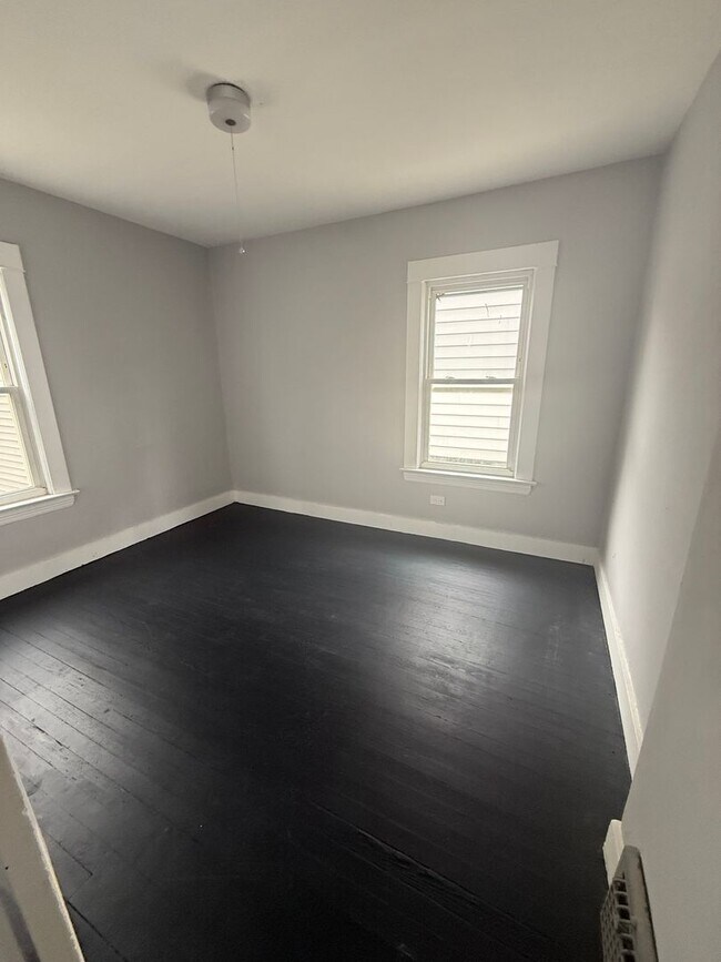 Foto del edificio - 15718 Holmes Ave