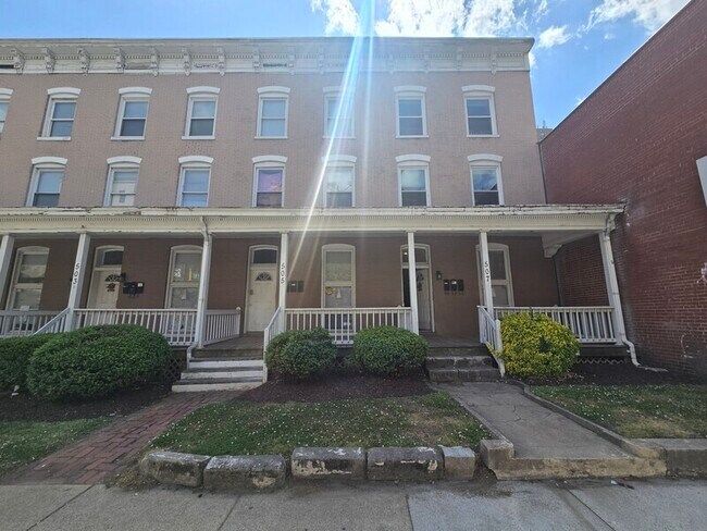 Foto del edificio - 501 W Grace St