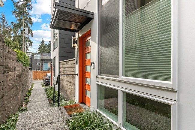 Foto del edificio - 3Bd/1.75Ba Seattle Townhouse