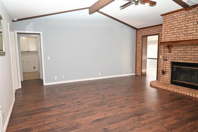 Foto del edificio - 1206 Amherst St
