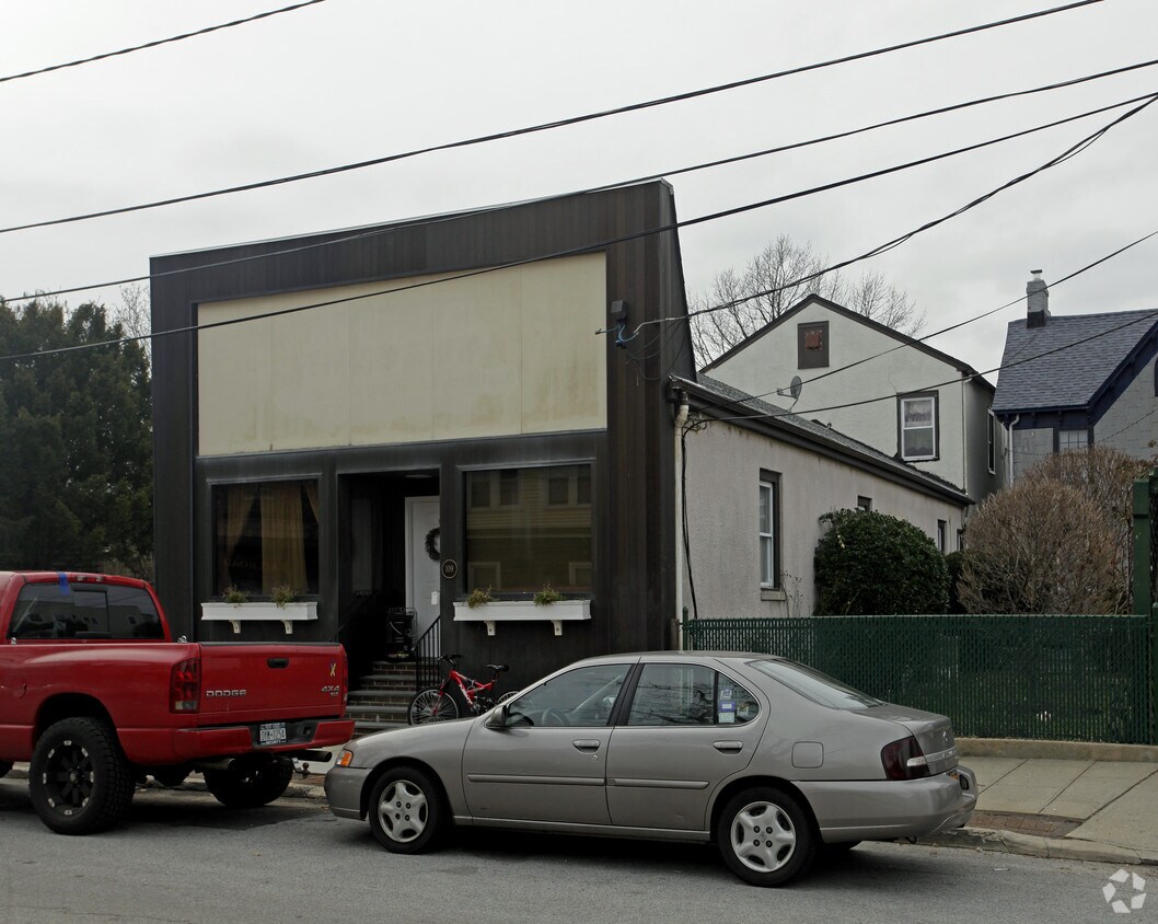Building Photo - 19 Maxwell Ave