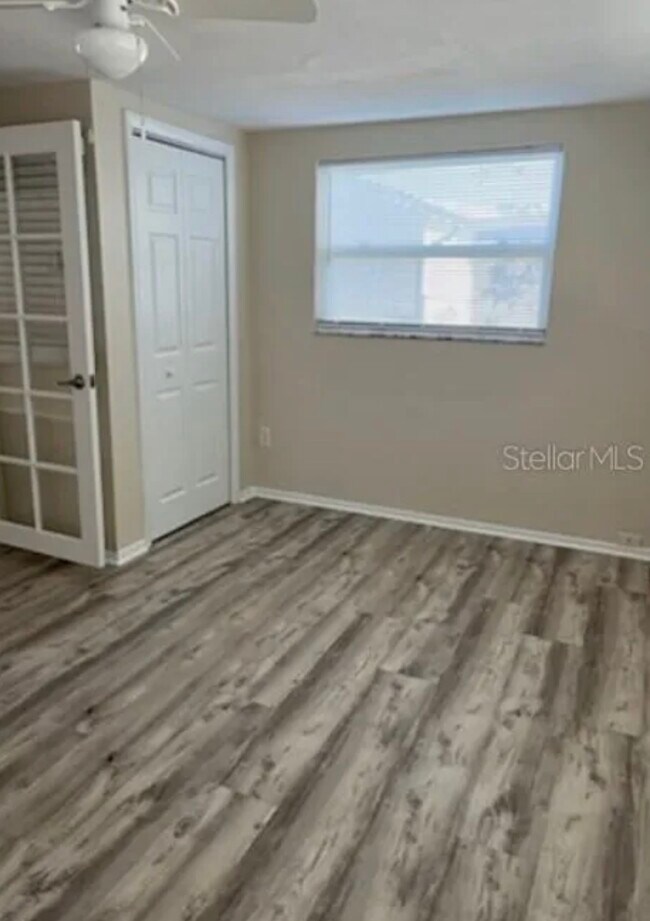 Building Photo - 11010 Tamarix Ave