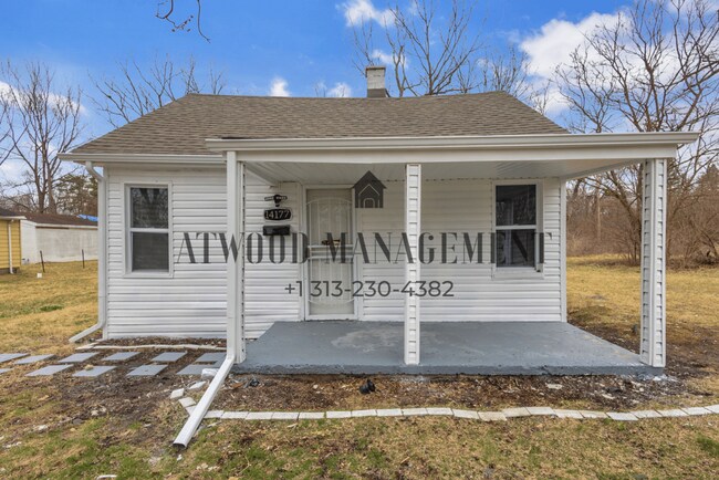 Building Photo - This beautifully updated 3-bedroom, 1-bath single-family home is ready for move-in!