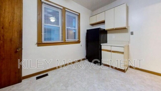Foto del edificio - 16215 Fairfield St