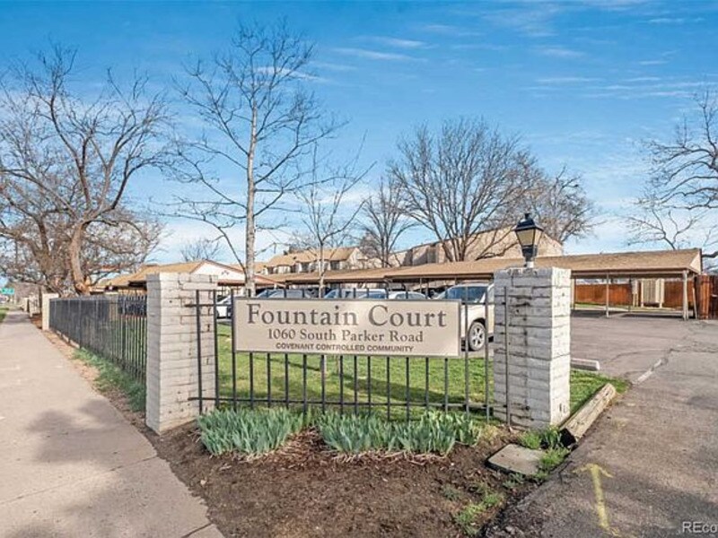 Foto principal - 1060 S Parker Rd