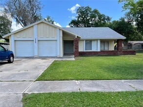 Building Photo - 2329 Pine Tree Ct