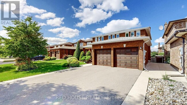 Building Photo - 56 Belair Way