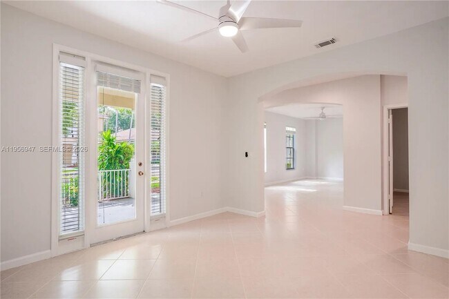 Foto del edificio - 1518 Fenton Dr