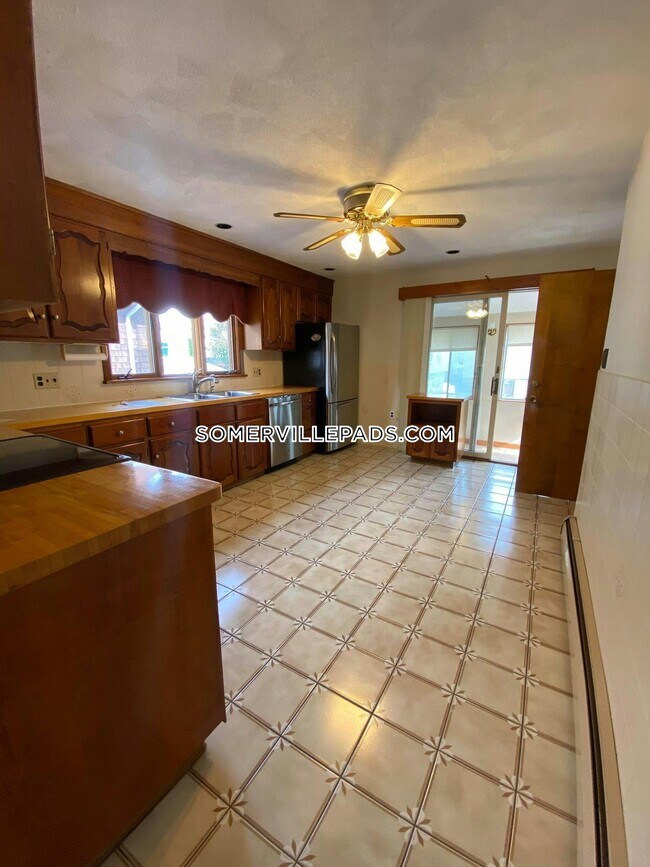 Foto del edificio - 146 W Adams St