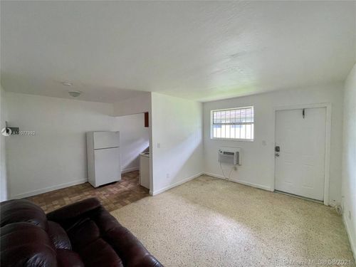 Foto del edificio - 3110 NW 135th St