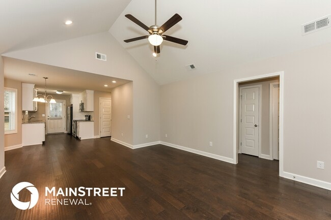 Building Photo - 122 W Hite St