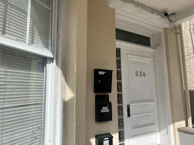 Building Photo - 536 44th St