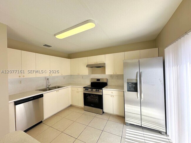 Foto del edificio - 5886 SW 162nd Path