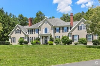 Building Photo - 62 Sherwood Dr