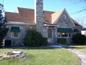 Building Photo - 1909 Baltimore Pike