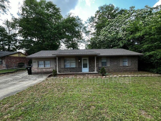 Foto del edificio - 5615 Buxton Dr