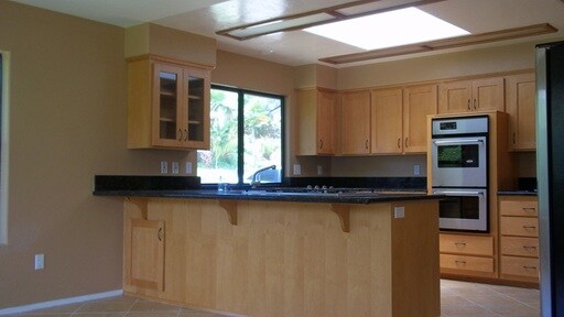 Building Photo - 539 Lomas Santa Fe Dr