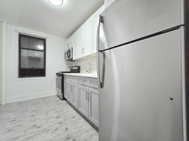 Building Photo - 1 bedroom in YONKERS NY 10705