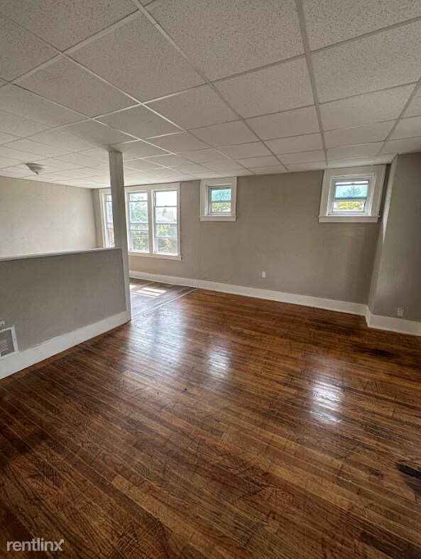 Building Photo - 3 br, 1 bath 4plex - 3273 Monterey St Floor 2