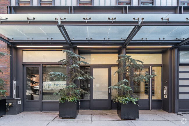 Entrance - 11-15 Leonard St