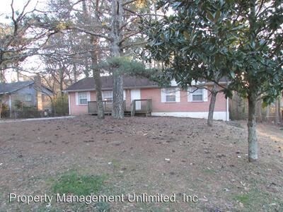 Building Photo - 4214 Brookwood Dr