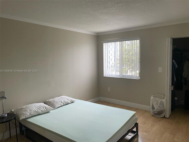 Foto del edificio - 6880 SW 44th St