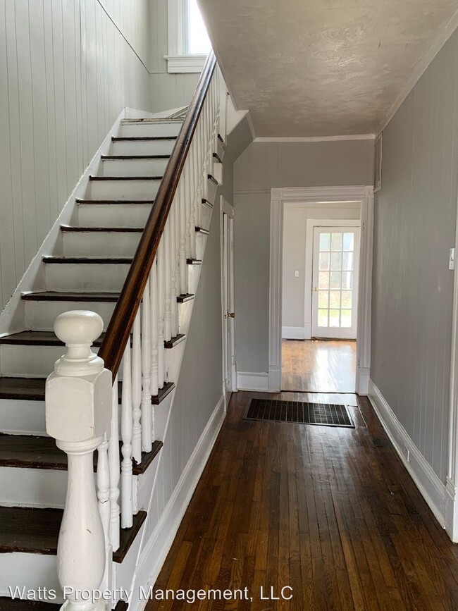 Building Photo - 2 br, 2 bath House - 806 Erskine Ave