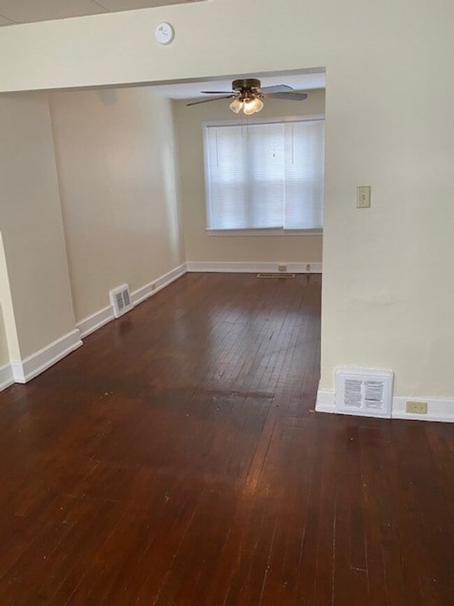 Photo - 321 Carroll St House