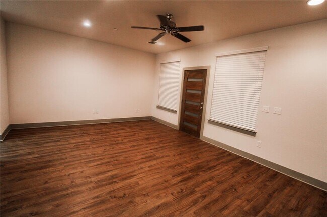 Building Photo - 12208 Abbey Glen Ln