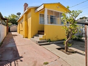 Building Photo - 1132 86th Ave