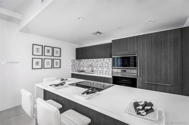 Foto del edificio - 1150 102nd St