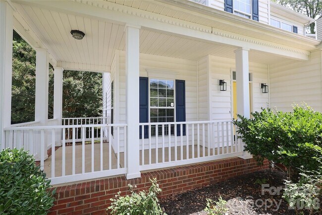Building Photo - 8306 Hornwood Ct