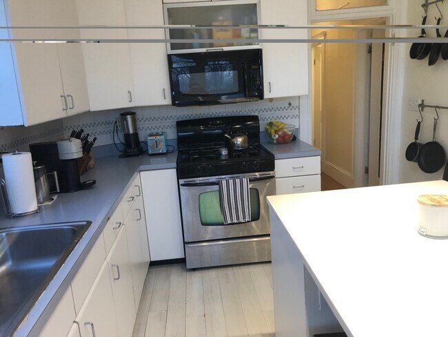 Foto del edificio - 231 Harvard St