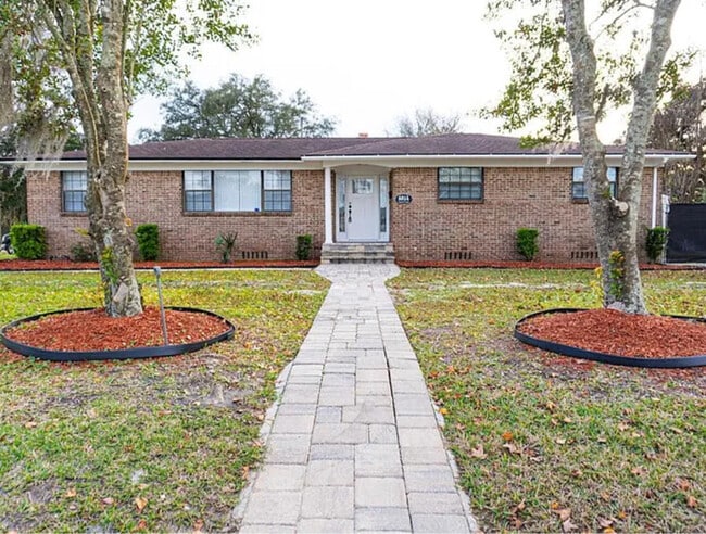 Building Photo - 8514 Concord Ct