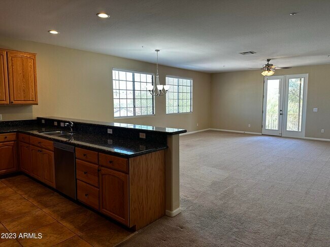 Foto del edificio - 16729 E Westby Dr