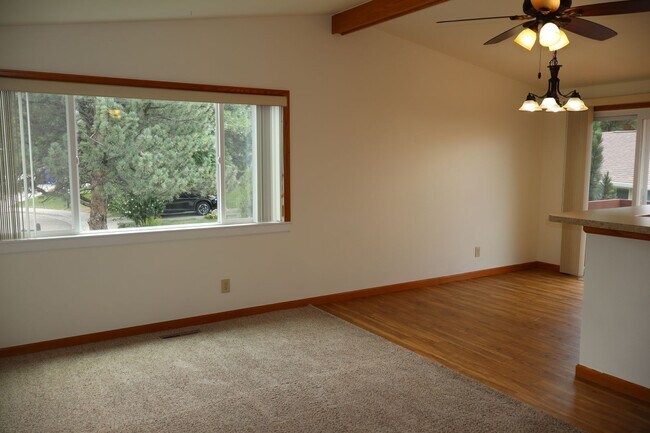 Foto del edificio - Lovely Loveland Home with Finished Basemen...