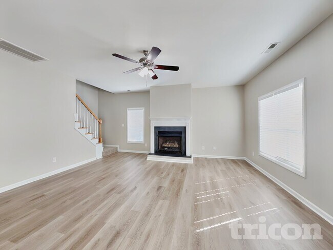 Foto del edificio - 5513 Landreaux Dr