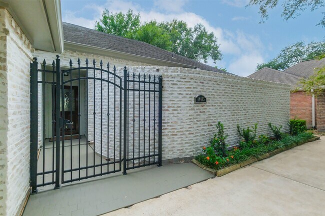 Foto del edificio - 14015 Cherry Mound Rd