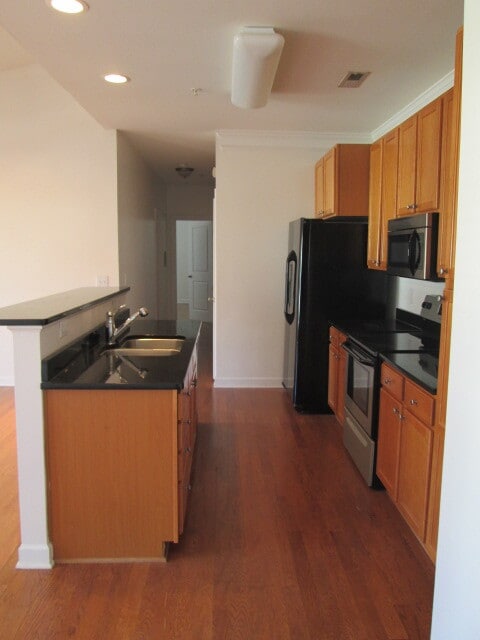 Building Photo - 104 Sunset Cir